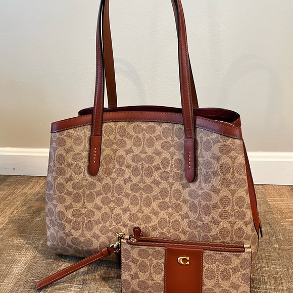 Charlie Carryall 40 with Matching Wallet - Picture 9 of 16